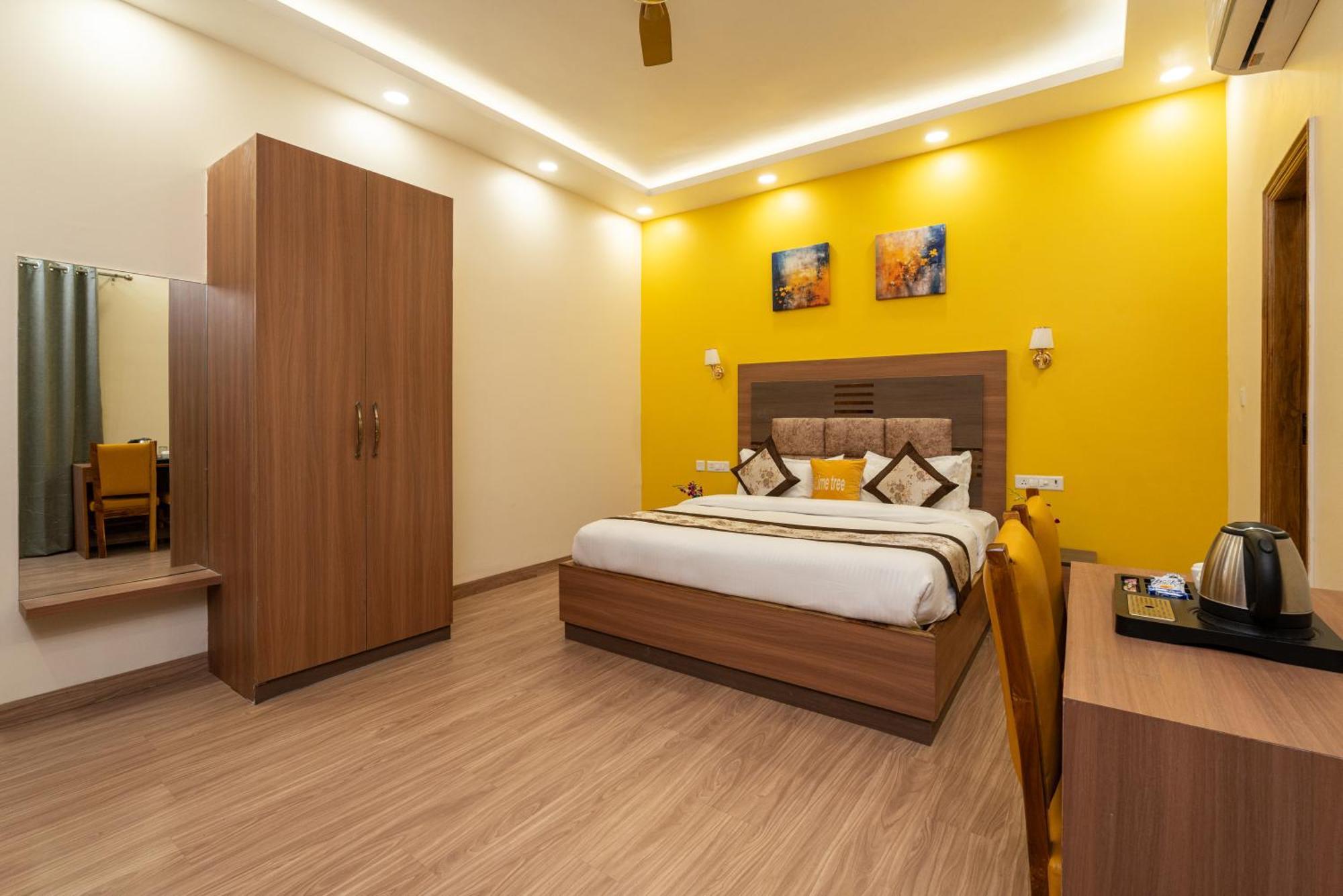 Lime Tree Hotel & One Bhk Serviced Apartment Noida - Sector 50 Metro Екстер'єр фото