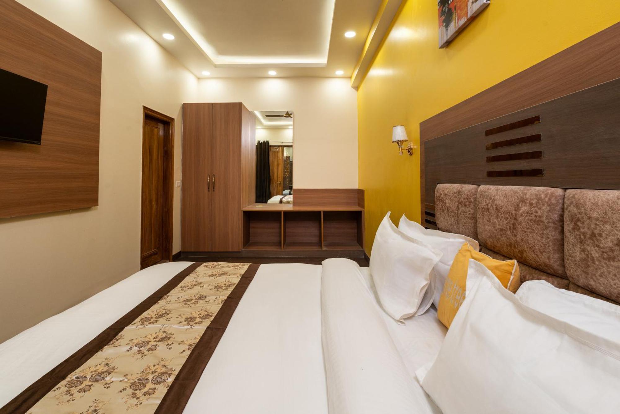 Lime Tree Hotel & One Bhk Serviced Apartment Noida - Sector 50 Metro Екстер'єр фото