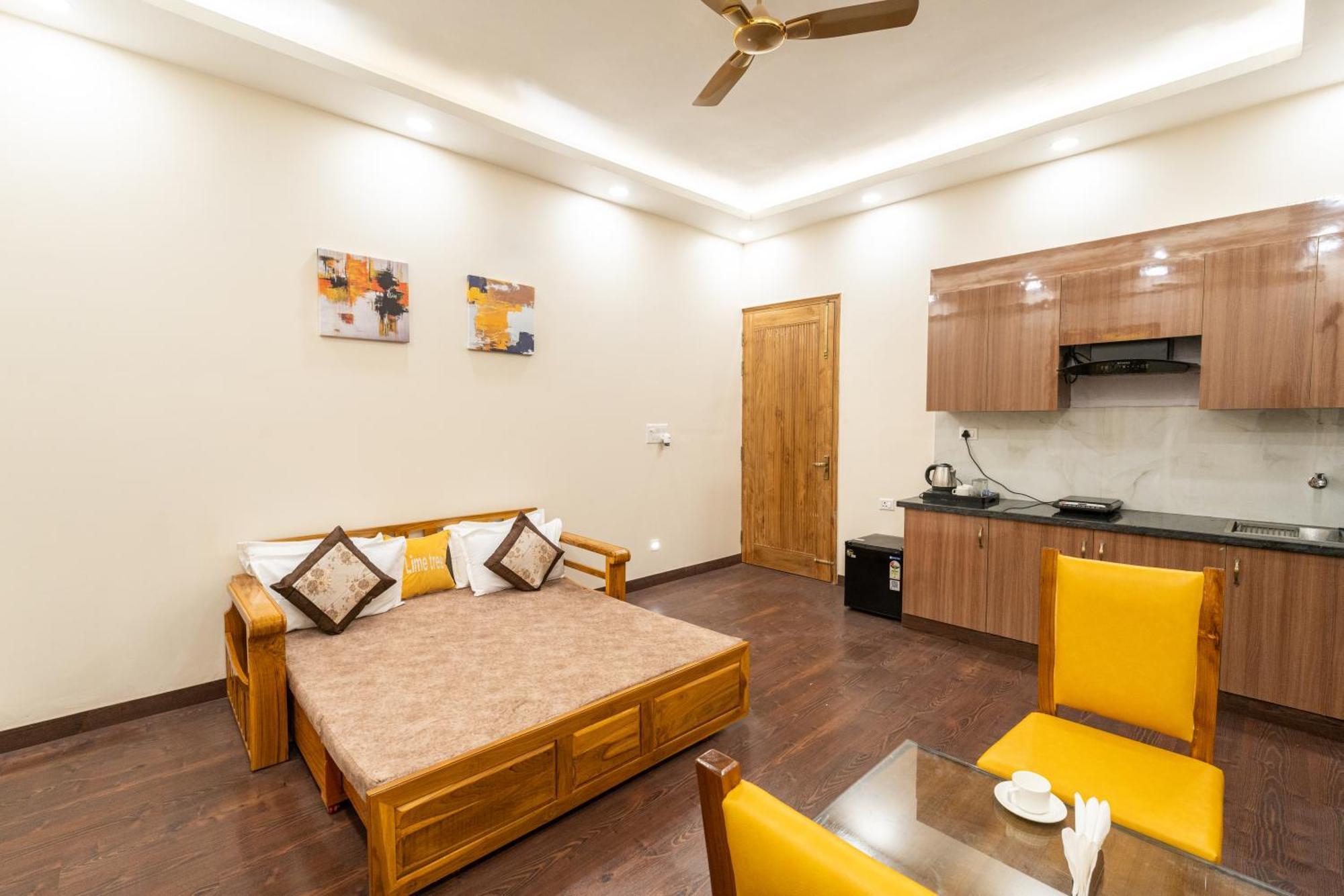 Lime Tree Hotel & One Bhk Serviced Apartment Noida - Sector 50 Metro Екстер'єр фото