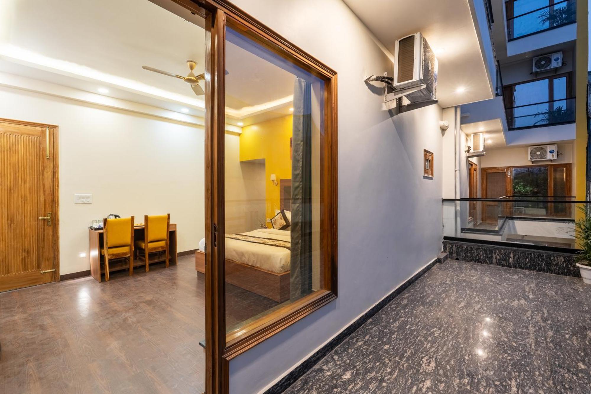 Lime Tree Hotel & One Bhk Serviced Apartment Noida - Sector 50 Metro Екстер'єр фото