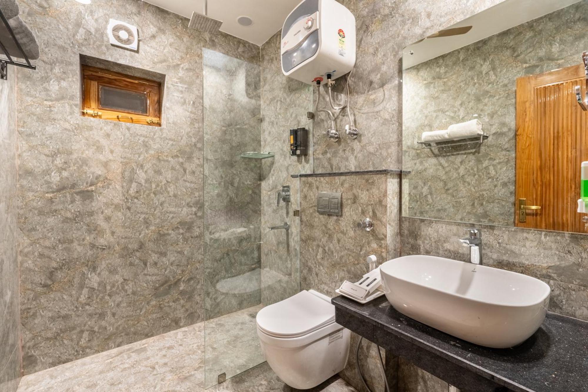 Lime Tree Hotel & One Bhk Serviced Apartment Noida - Sector 50 Metro Екстер'єр фото